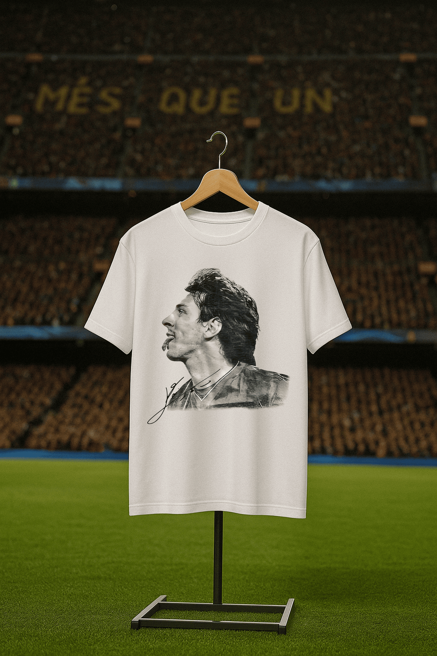 Messi big face